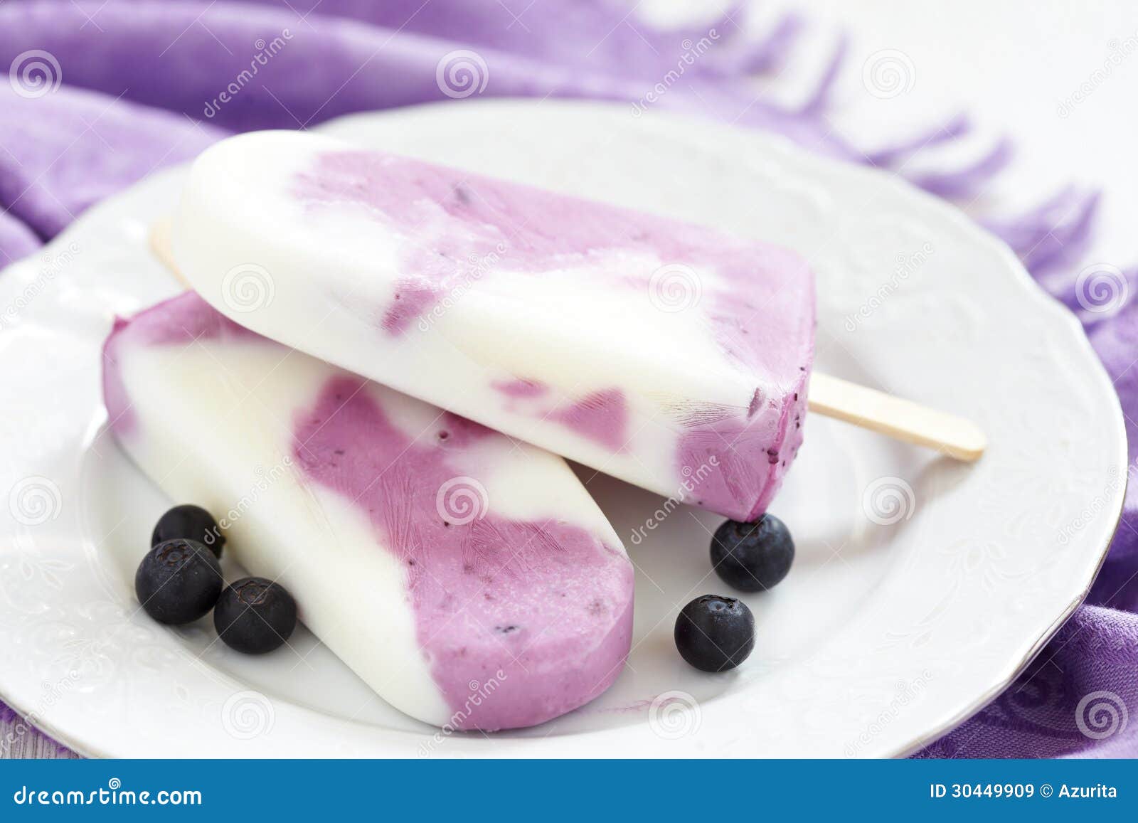 蓝莓冰激凌素材图片下载-素材编号00758575-素材天下图库