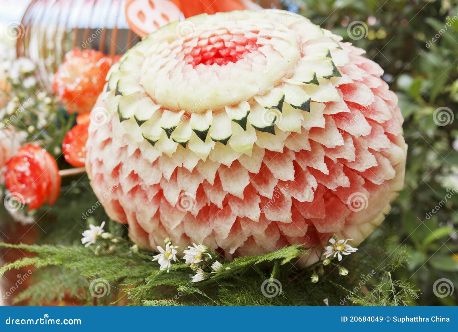 木和园西瓜雕刻艺术美食展示 库存图片. 图片 包括有 点心, 节假日, 创造性, 新鲜, 标志, 工厂 - 224217103