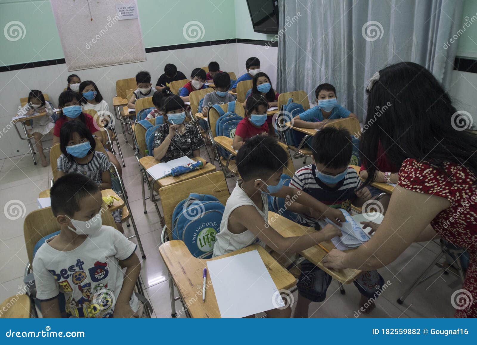 越南学校孩子 编辑类照片. 图片 包括有 越南, 片剂, 社会主义, 主要, 思想体系, 越南语, 凯爱 - 55922136