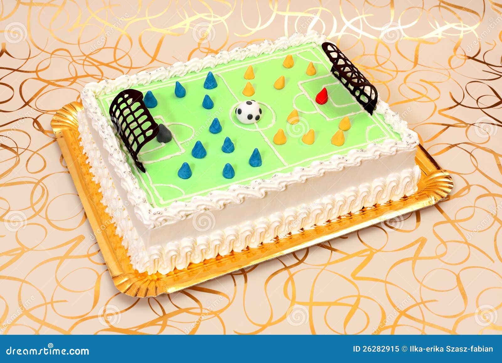 SOCCER FIELD CAKE 足球场蛋糕 - Cube Bakery & Cafe