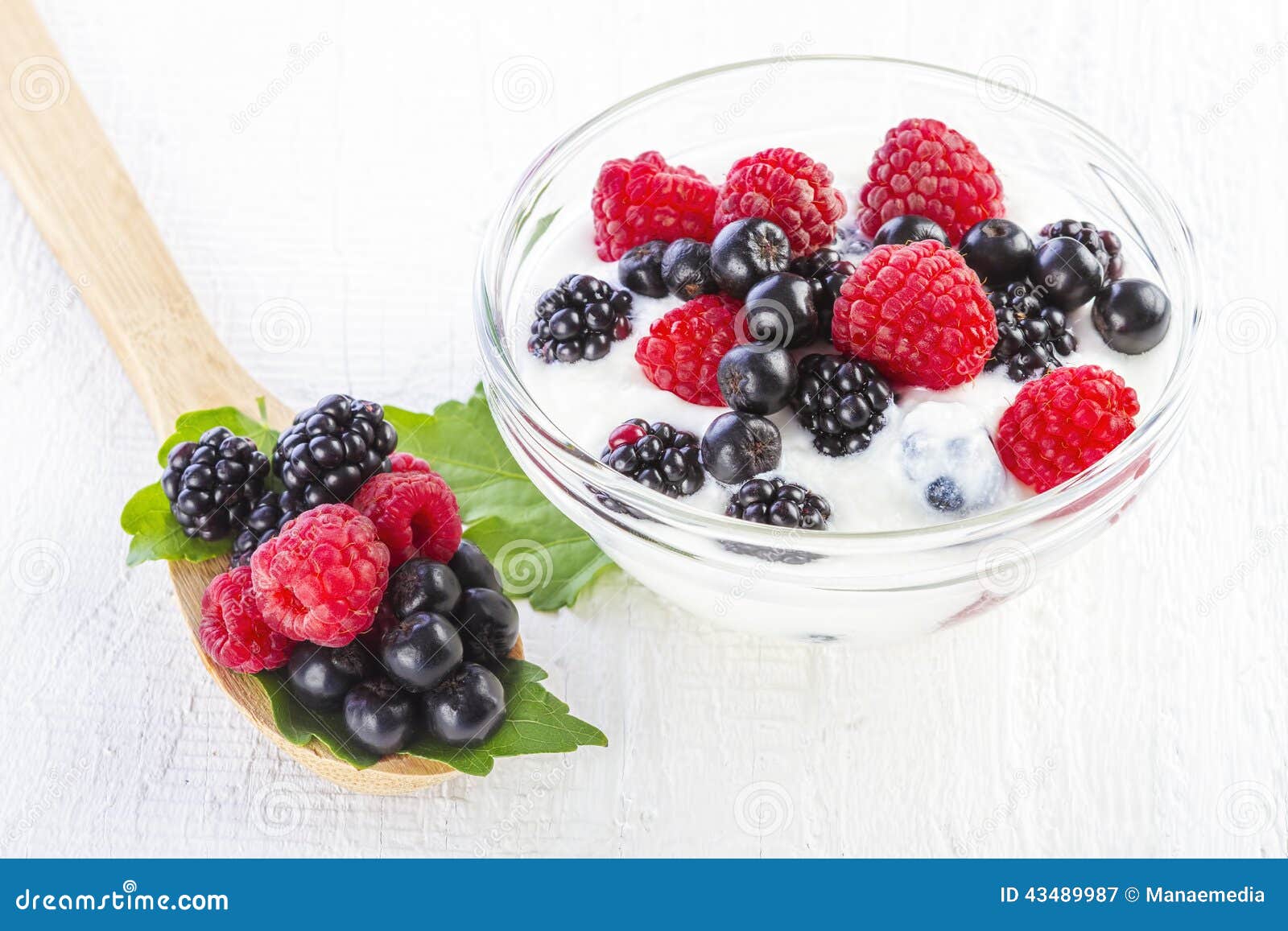 甜品树莓酸奶图片素材-编号29945515-图行天下