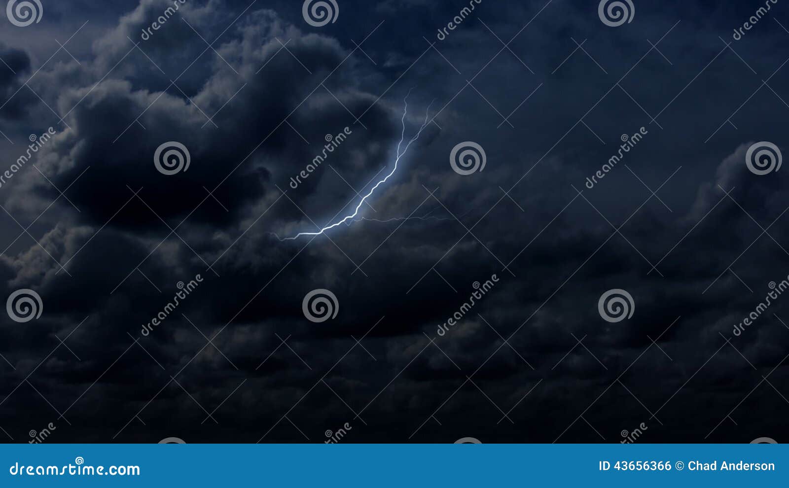 暴风雨背景图片-暴风雨背景素材图片-千库网