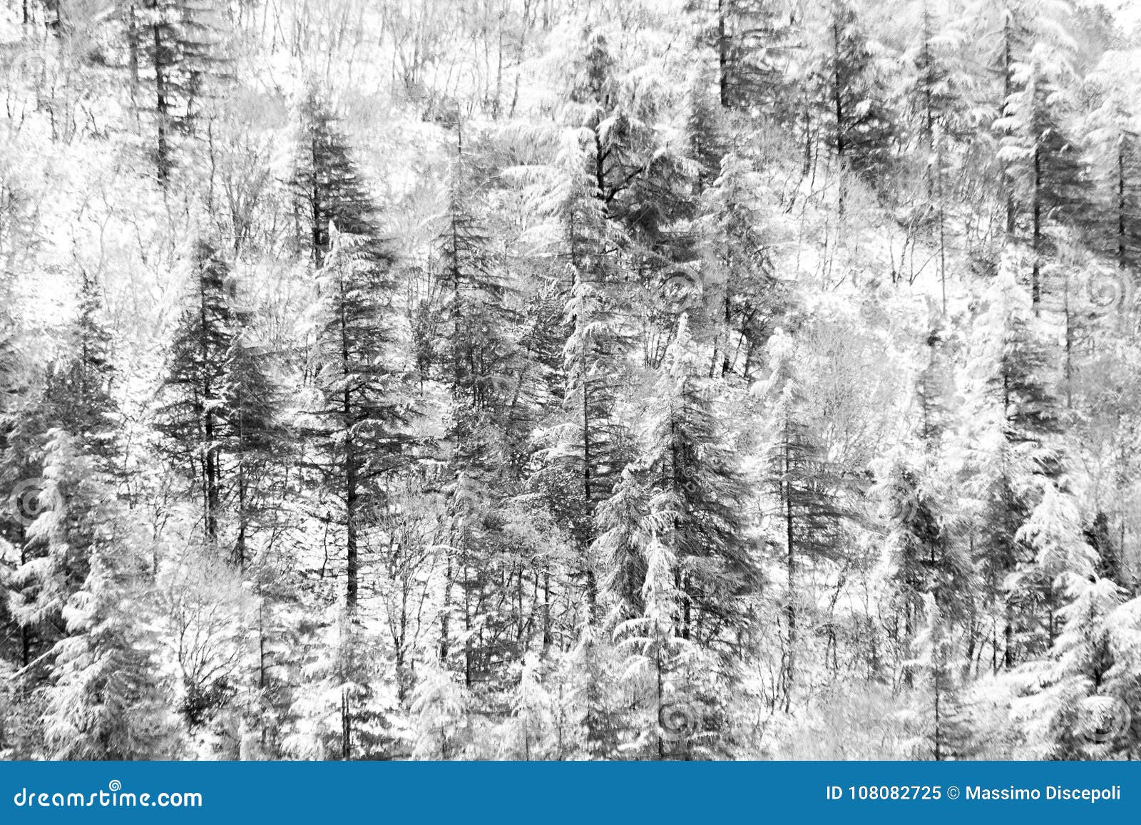 山接近，用雪盖 库存图片. 图片 包括有 特写镜头, 上升, 细微, 云彩, 纹理, 摄影, 高涨, 天空 - 111996763