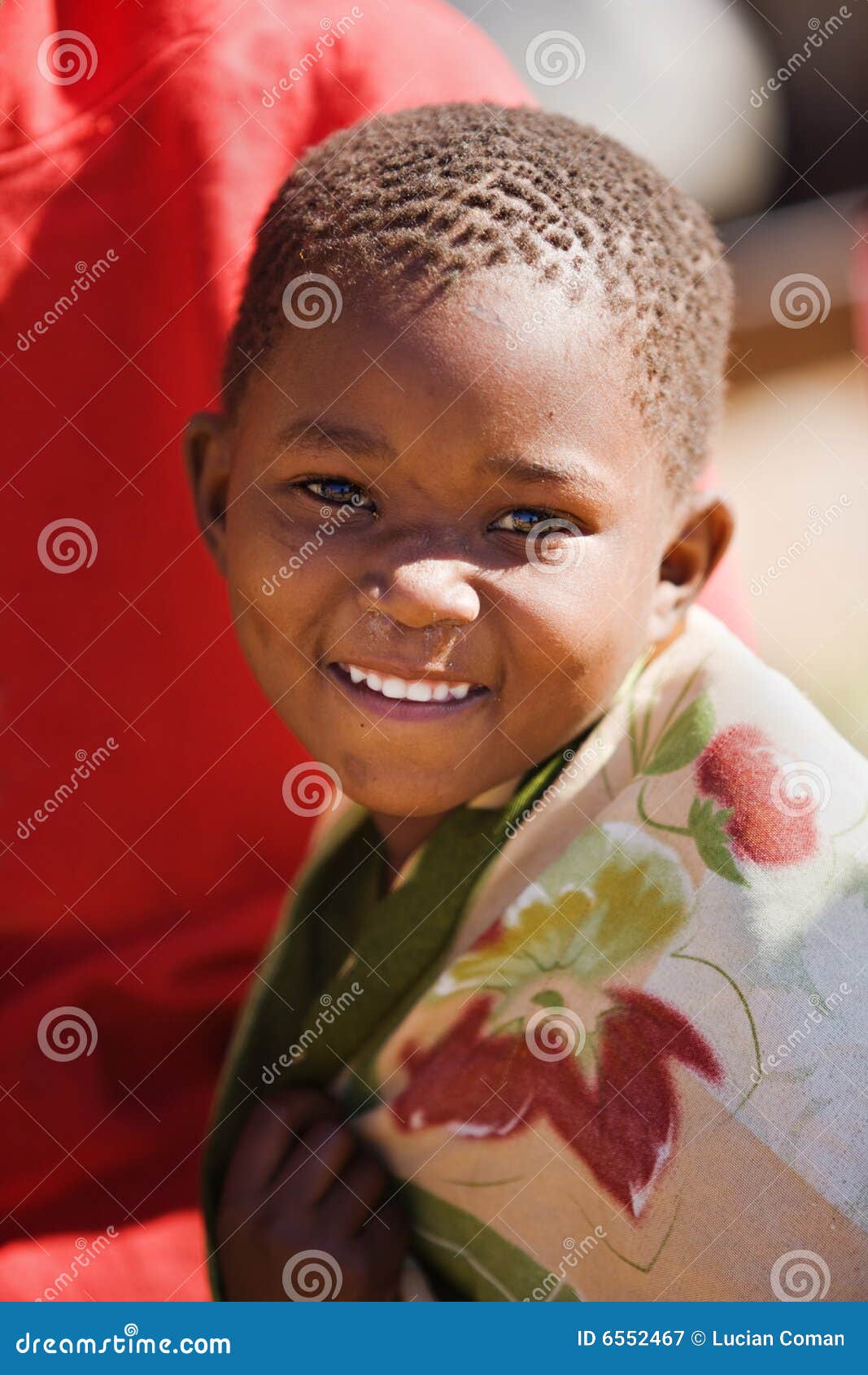 非洲男孩在卢旺达 编辑类库存照片. 图片 包括有 村庄, 下面, 孩子, 前面, 字段, 传统, 闹事, 年轻 - 54334458