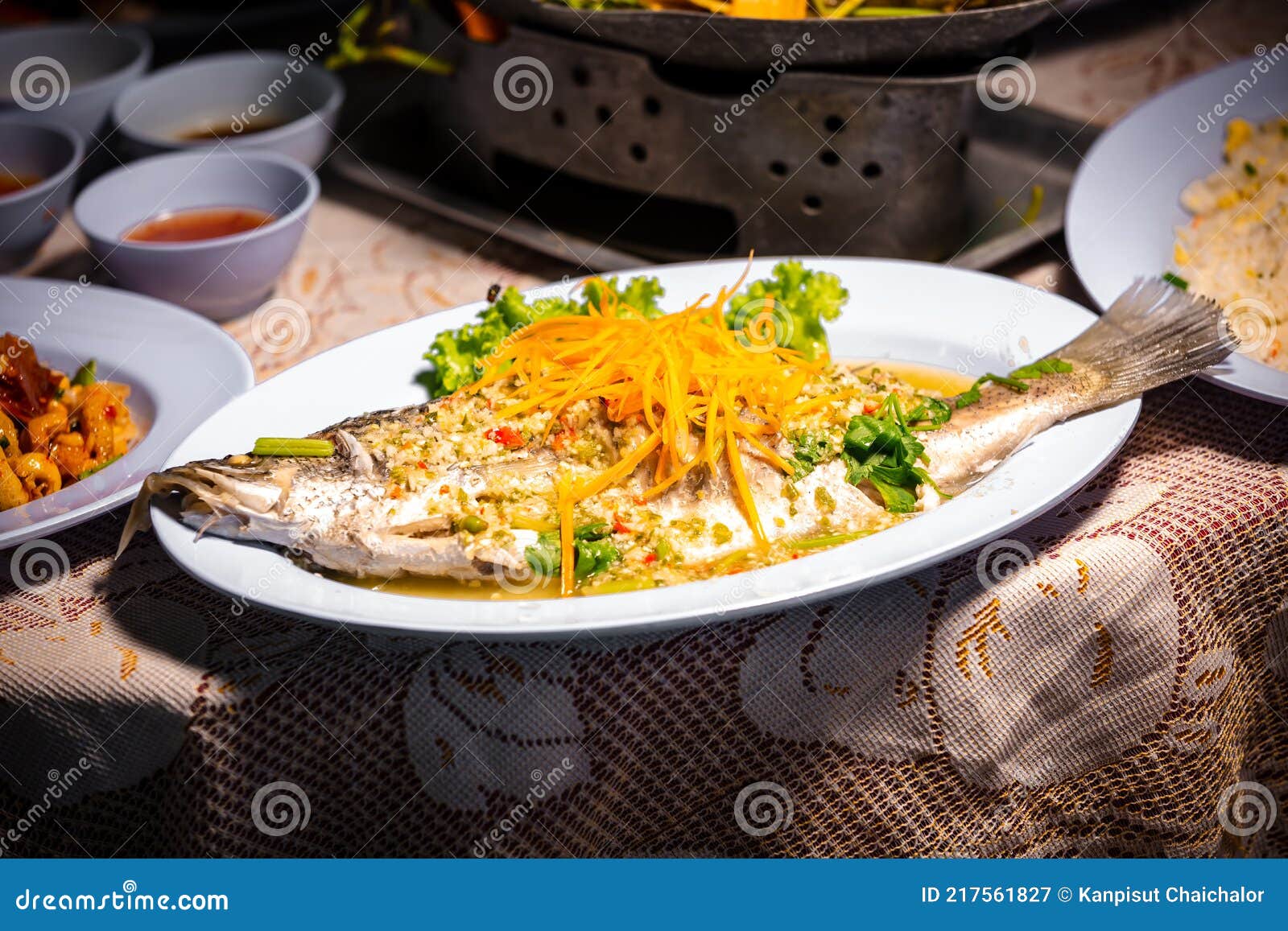 泰式清蒸柠檬鲈鱼怎么做_泰式清蒸柠檬鲈鱼的做法_豆果美食