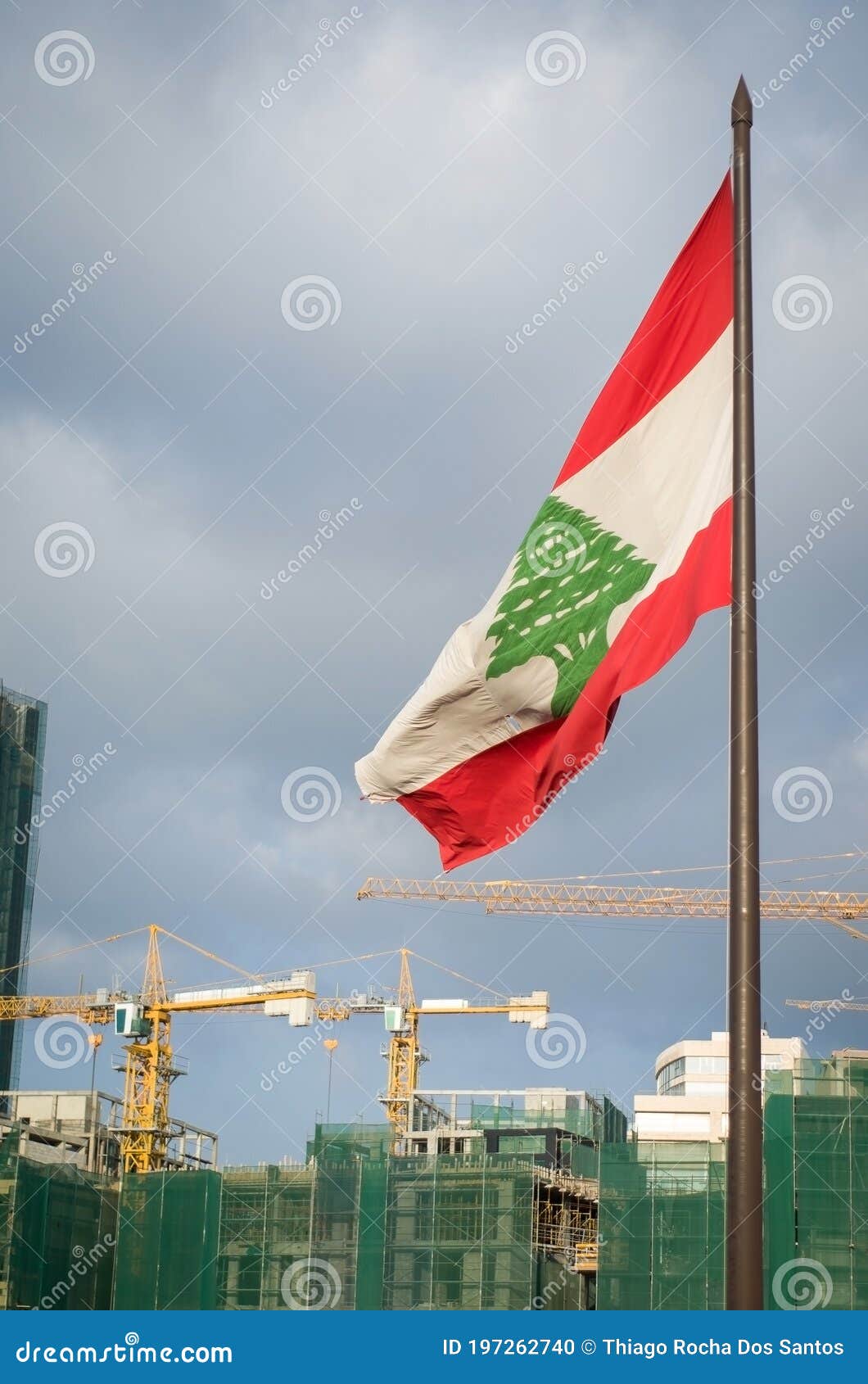 黎巴嫩国旗 库存例证. 插画 包括有 背包, 国家（地区）, 标志, 例证, 挥动, 官员, 独立, 符号 - 228675738